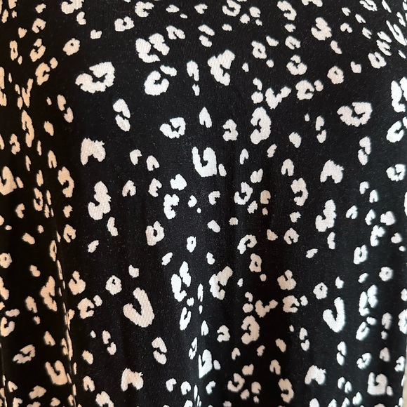 Nine West Women’s Soft Spun Black & White Leopard Blouse - Size XXL - Picture 5 of 9